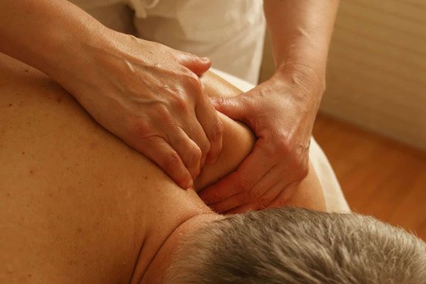 Comment les séances de massage peuvent-elles améliorer la qualité de vie des patients atteints de cancer?